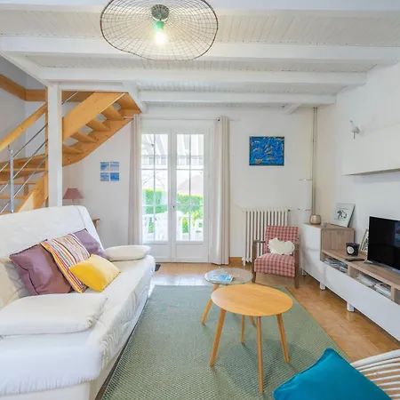 Ferienhaus Maison Renovee - Le 36 *
